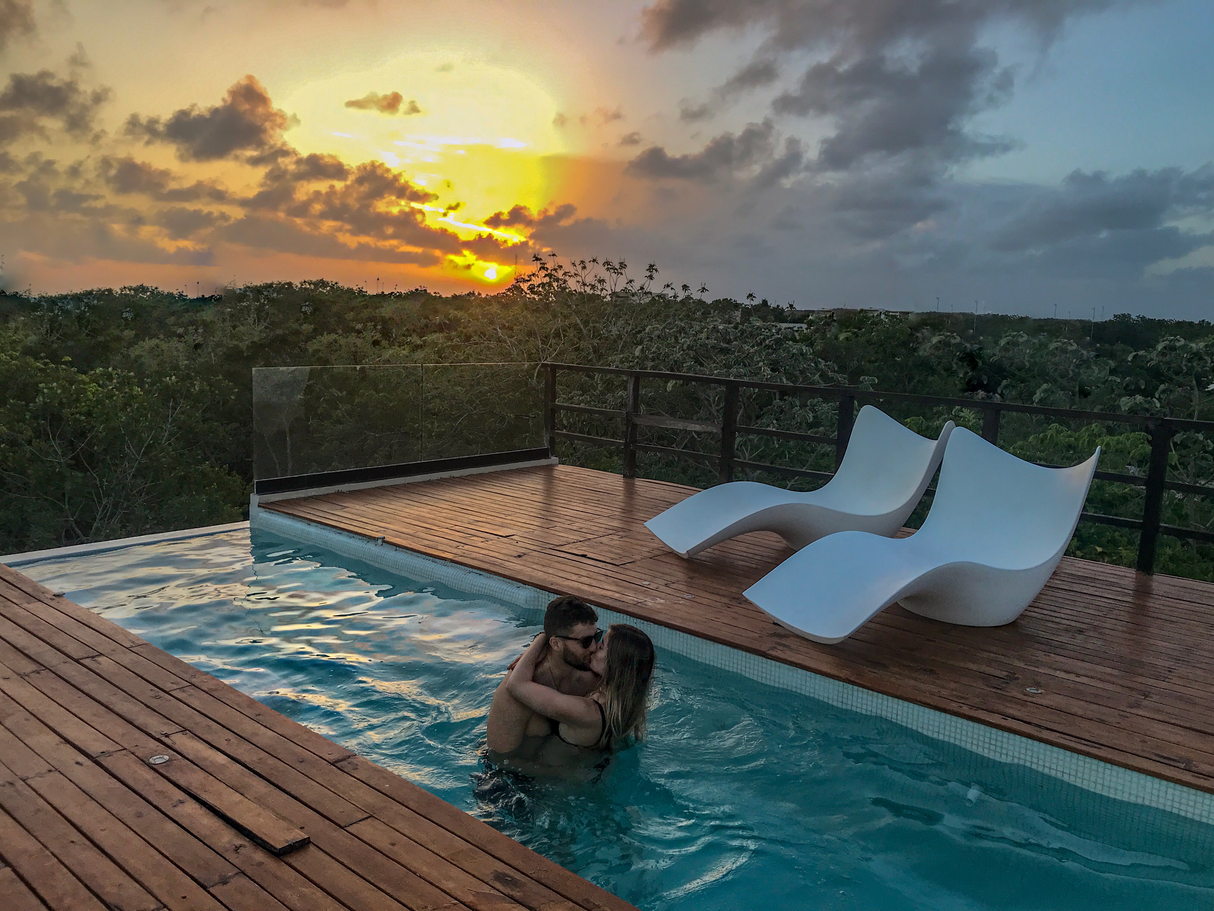 Facetune_10-06-2019-00-09-41